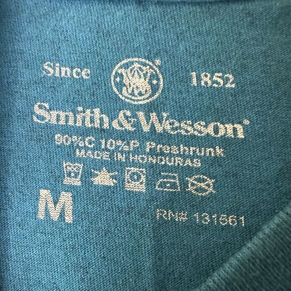 Smith & Wesson T-shirt GRL-PWR Blue Sz Medium CLEAN - Picture 2 of 8